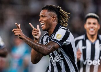 Danilo voltou ao radar do Palmeiras após afastamento no Botafogo antes da Copa