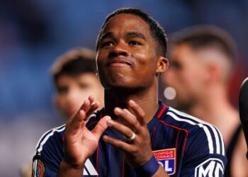 Endrick se despediu do Lyon antes de retornar ao Real Madrid e disputar a Copa do Mundo