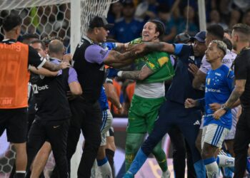 Duelo entre Cruzeiro e Atlético-MG marca o reencontro dos clubes após pancadaria generalizada na final do Mineiro