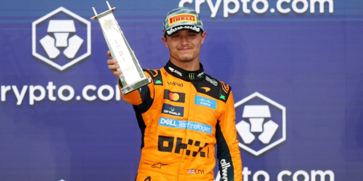 Lando Norris lamenta perda da liderança após sequência de falhas estratégicas e técnicas em Miami