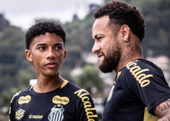 Neymar é alvo de notificação extrajudicial após desentendimento com Robinho Jr. em treinamento do Santos