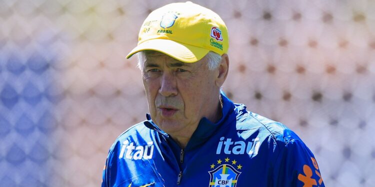 Ancelotti comanda o primeiro dia de preparação da Seleção Brasileira na Granja Comary