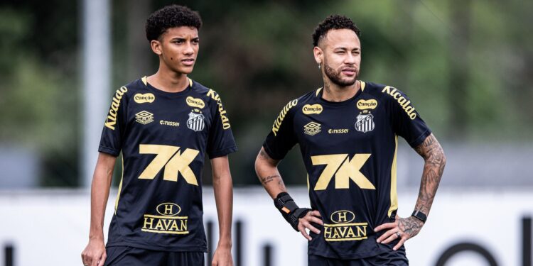 Técnico Cuca lamenta repercussão negativa de polêmica envolvendo Neymar e Robinho no CT Rei Pelé