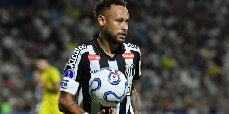 Ex-dirigente revela oferta por Neymar no Boca Juniors