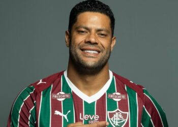 O atacante Hulk chega para vestir a camisa 7 e reforçar o projeto vencedor do Fluminense