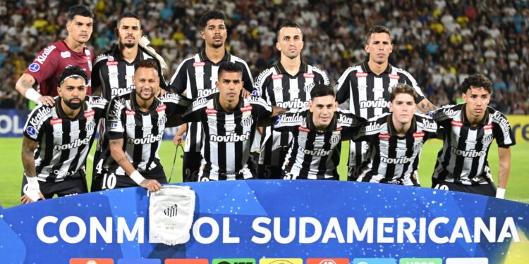 Lanterna do grupo, elenco do Santos tenta salvar a campanha na Sul-Americana em jogos decisivos na Vila Belmiro