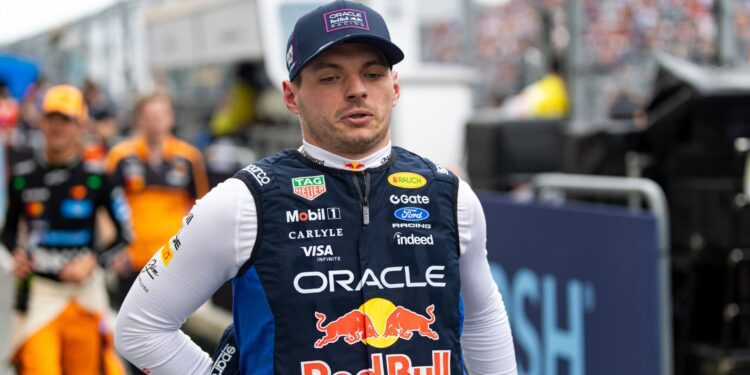 Insatisfeito, Verstappen critica a artificialidade das novas regras de ultrapassagem para 2026