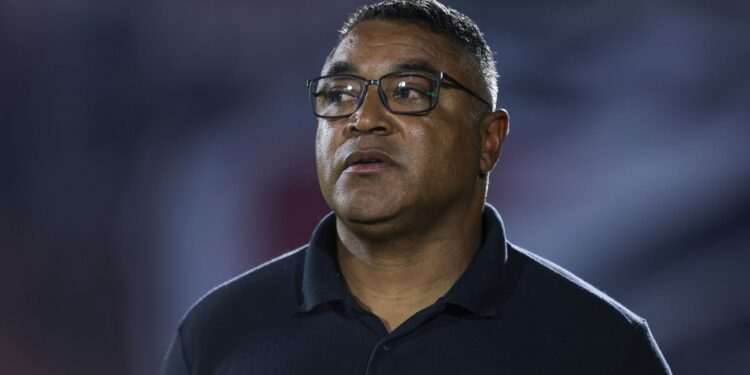 Após 17 jogos e uma eliminação traumática, o São Paulo oficializa a saída do técnico Roger Machado