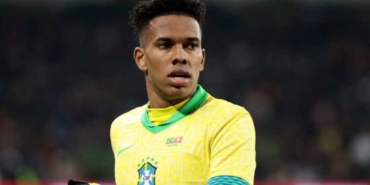 Ancelotti perde Estêvão, Militão e Rodrygo antes da convocação final da Copa