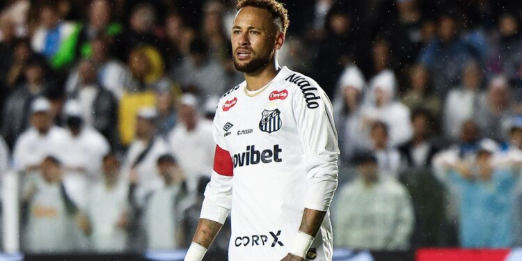 Neymar teria sido avisado por Ancelotti sobre decisão da Copa do Mundo