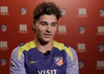 Julián Álvarez mira Barça: argentino recusa renovação recorde com Atlético de Madrid