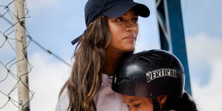 Rayssa Leal e Nike lançam guia para transformar o skate feminino