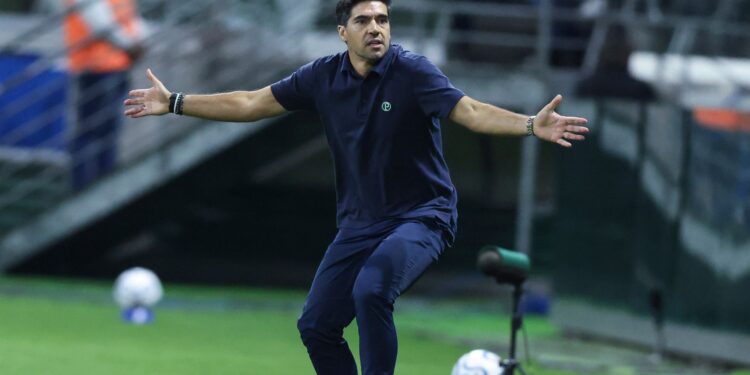 Abel admite atuação ruim do Palmeiras após derrota na Libertadores