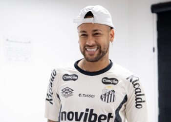 Neymar no CT após convocação