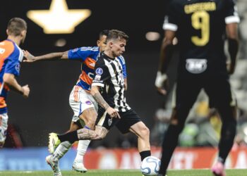 Lance do jogo entre Atlético-MG e Puerto Cabello