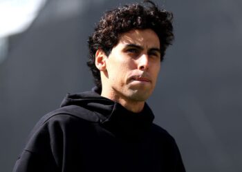 Gabriel Bortoleto chega ao Canadá