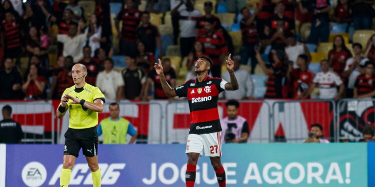 Bruno Henrique celebra campanha do Flamengo na Libertadores e manda recado: “Secar os outros”