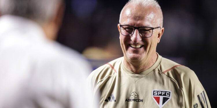 Dorival Júnior é o novo técnico do São Paulo FC após a demissão de Roger Machado