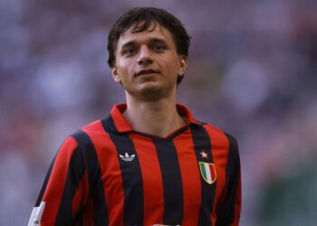 Van Basten em jogo do Milan