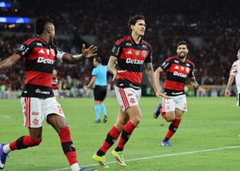 Jogadores do Flamengo comemorando