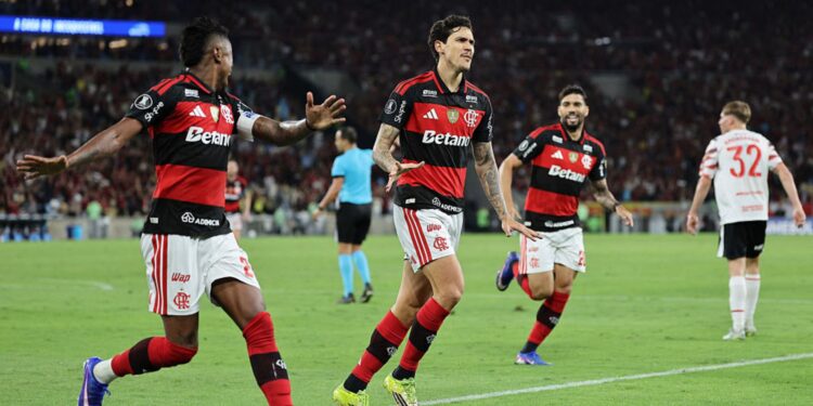 Jogadores do Flamengo comemorando