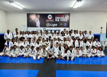 Irmãos Nogueira abriram vagas para aulas na Rocinha - Foto: Divulgação