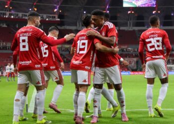 Jogadores do Internacional comemorando