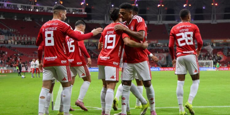 Jogadores do Internacional comemorando