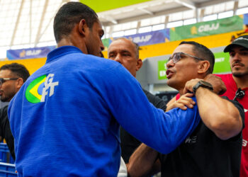 Lúcio Flávio, coordenador da GFTeam, destacou a evolução dos atletas no Brasileiro – Foto: divulgação