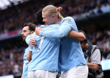 Jogadores do Manchester City comemorando