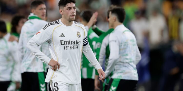 Valverde entrou no radar do Manchester United após a confusão envolvendo Tchouaméni nos treinamentos do Real Madrid