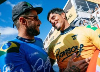 Gabriel Medina e Filipe Toledo vão protagonizar um confronto brasileiro de peso nas oitavas de final em Manu Bay, Raglan.