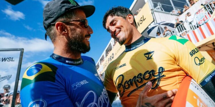 Gabriel Medina e Filipe Toledo vão protagonizar um confronto brasileiro de peso nas oitavas de final em Manu Bay, Raglan.