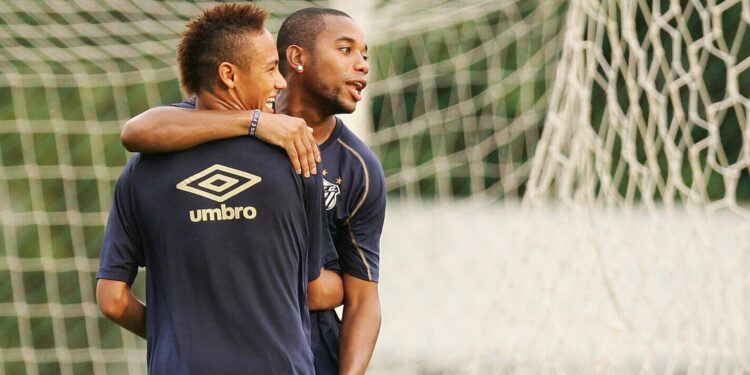 Robinho e Neymar jogaram juntos em 2010