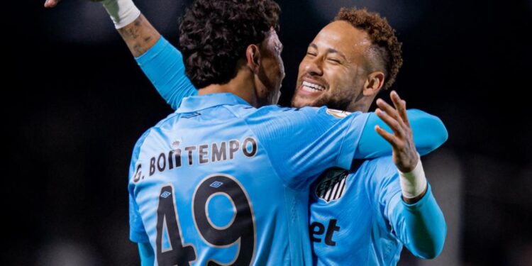Neymar e Gabriel Bontempo comemorando gol do Santos