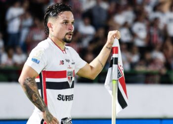 São Paulo e Botafogo avançam por acordo para liberar Artur e Ferraresi