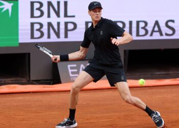 Sinner em ação no Masters 1000 de Roma