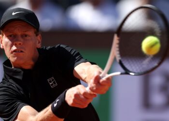 Sinner vence Popyrin e avança às oitavas no Masters 1000 de Roma