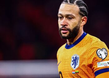 Memphis Depay em jogo da Holanda