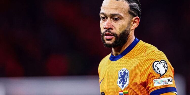 Memphis Depay em jogo da Holanda