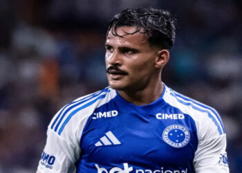 Kaiki pode se tornar a maior venda de um lateral na história do Cruzeiro; negócio pode superar R$ 88 milhões