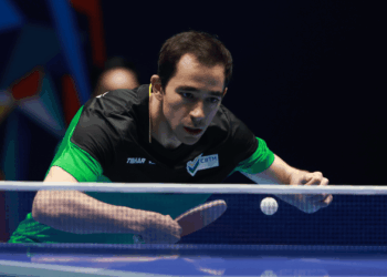 Hugo Calderano confirmou seu favoritismo e venceu o francês Simon Gauzy e avança para a final no WTT Star Contender Ljubljana.