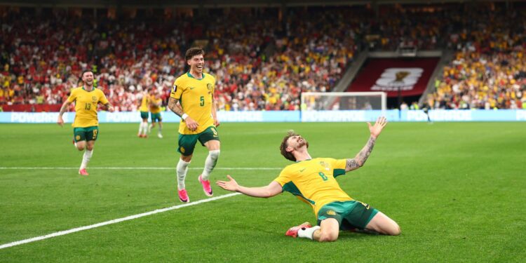 Comemoração do segundo gol da Austrália na vitória contra a Turquia (Crédito: Getty Images)