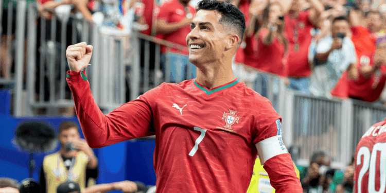 Portugal goleou o Uzbequistão por 5 a 0, no Estádio de Houston, no Texas, pela segunda rodada do Grupo K,.