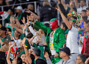 Torcida do M&eacute;xico repete gritos homof&oacute;bicos em vit&oacute;ria na Copa por 3 a 0 sobre a Rep&uacute;blica Tcheca, pela &uacute;ltima rodada do Grupo.