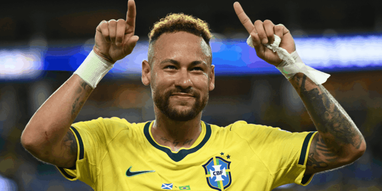 Neymar, camisa 10 da seleção brasileira não economizou elogios ao amigo Messi e revelou que os dois seguem mantendo contato frequente.