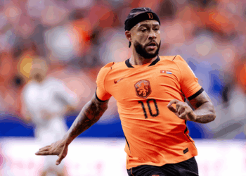 Holanda e Marrocos duelam por uma vaga nas oitavas de final. A partida será disputada às 22h (horário de Brasília.