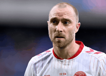 Eriksen usou as redes sociais nesta segunda para tranquilizar os torcedores após passar mal durante o amistoso entre Dinamarca e Ucrânia.