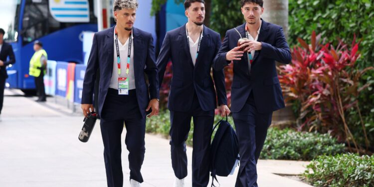 Delegação do Uruguai chegando no Miami Stadium (Crédiro: Getty Images)