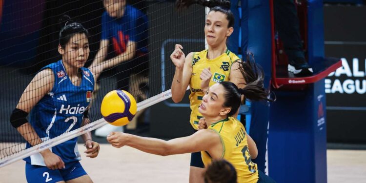 A Seleção Brasileira Feminina de Vôlei conquistou mais uma vitória na Liga das Nações (VNL) 2026. o Brasil derrotou a China por 3 sets a 1.